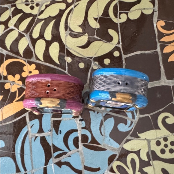 APPLE TREE DESIGNS “Route 66” Jukebox Salt & Pepper Set - Picture 5 of 10